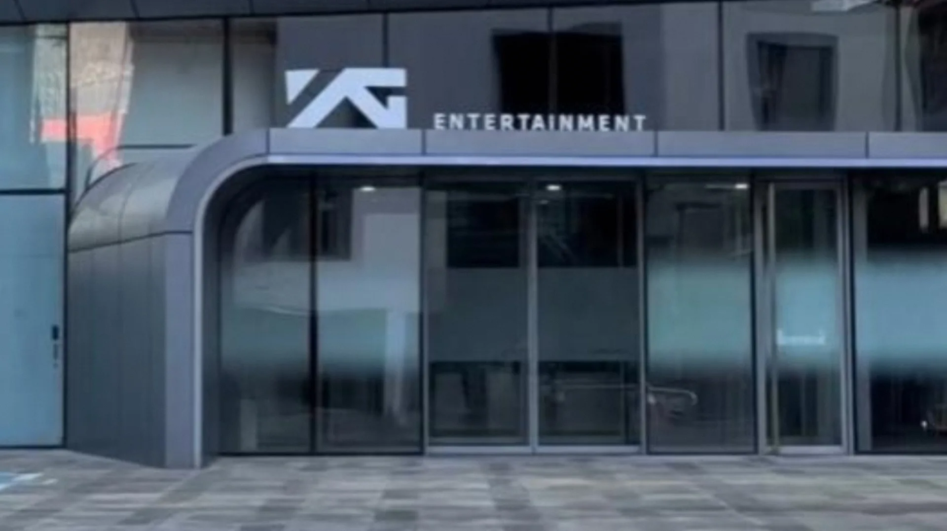 La entrada de YG no funciona desde que un BLINK fue a golpearla
